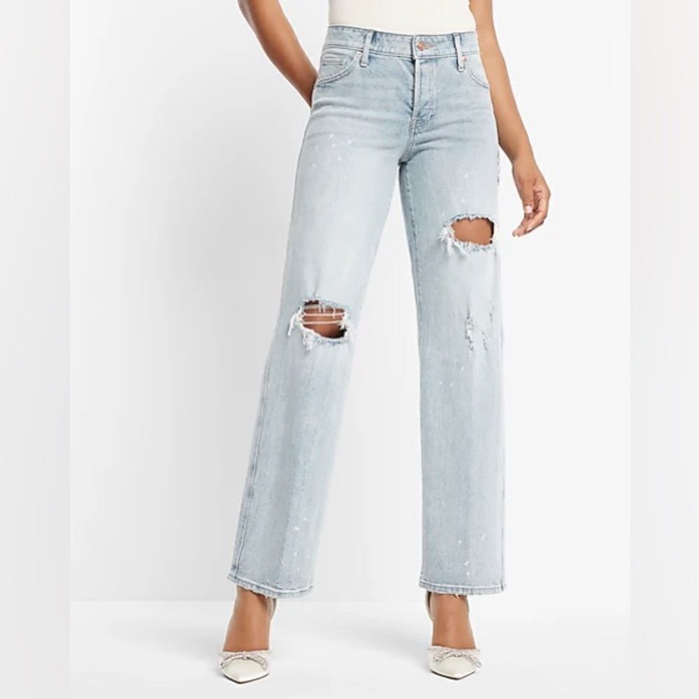 NWT EXPRESS SIZE 10S 10 short Low Rise Light Wash‎ Ripped Baggy Straight Jeans